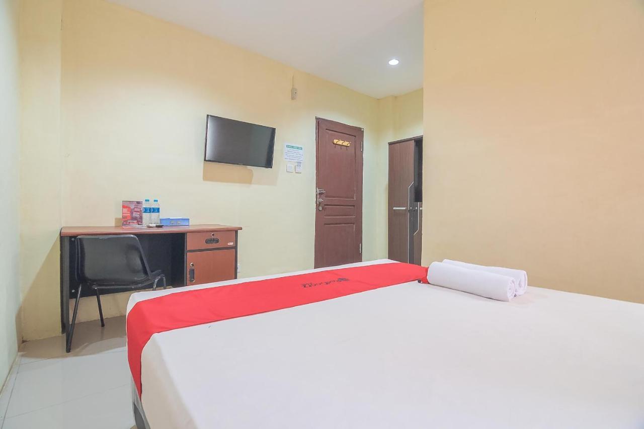 Hotel Reddoorz Syariah At Jalan Cilik Riwut Kapuas Kualakapuas Exterior foto